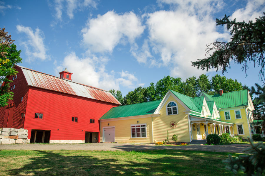 Luxury Barn Wedding Venue in Maine