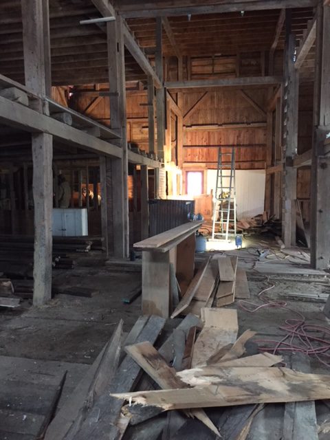 Luxury Barn Wedding Venue in Maine