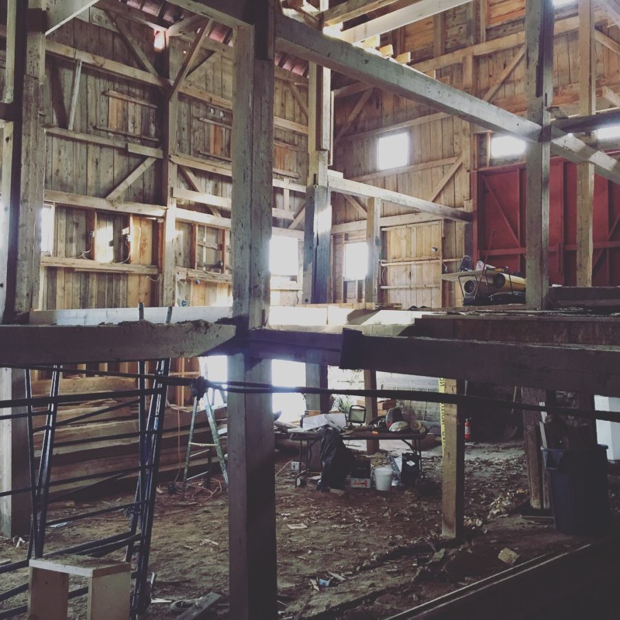 Luxury Barn Wedding Venue in Maine