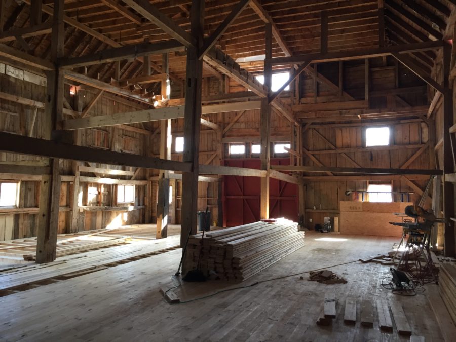 Luxury Barn Wedding Venue in Maine