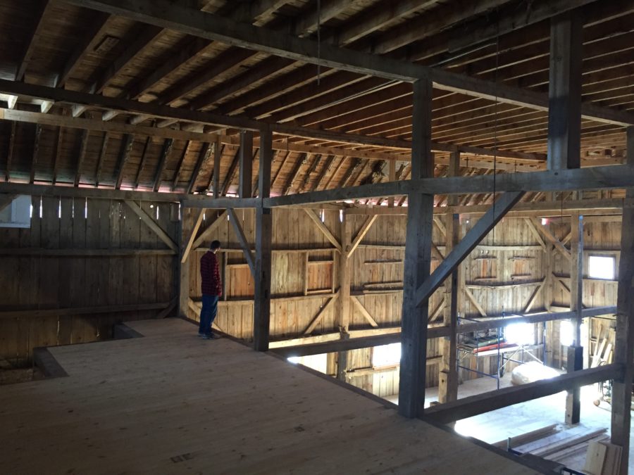 Luxury Barn Wedding Venue in Maine