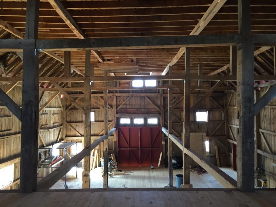 Luxury Barn Wedding Venue in Maine