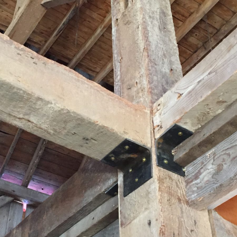 Luxury Barn Wedding Venue in Maine