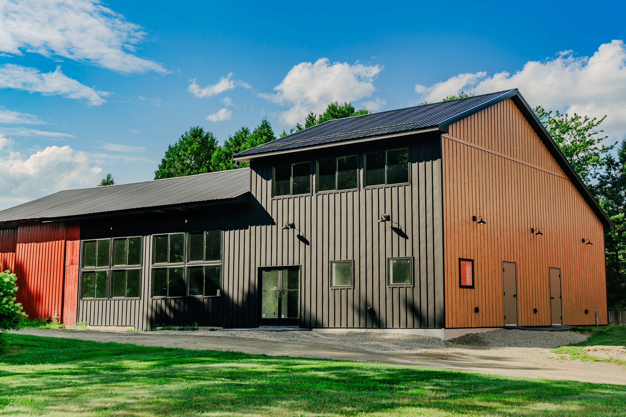 Modern wedding venue in Maine. Wintergreen Loft is an industrial open space warehouse loft with greenhouse vibes